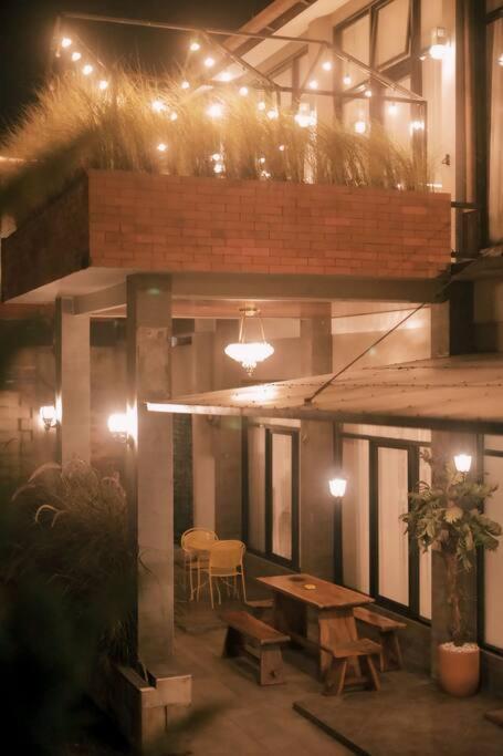 Mimi Castle Full Ac 1200M2 Private Villa Dan Pool Parongpong Lembang Cihanjuang Luaran gambar