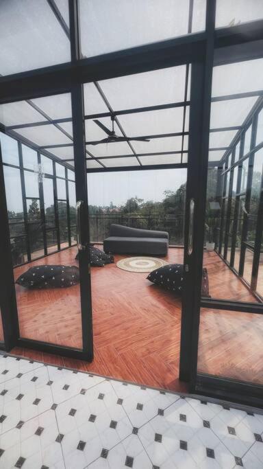 Mimi Castle Full Ac 1200M2 Private Villa Dan Pool Parongpong Lembang Cihanjuang Luaran gambar